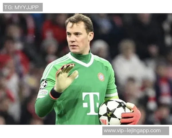 诺伊尔亲临球迷俱乐部分享温馨时刻彰显拜仁独特魅力