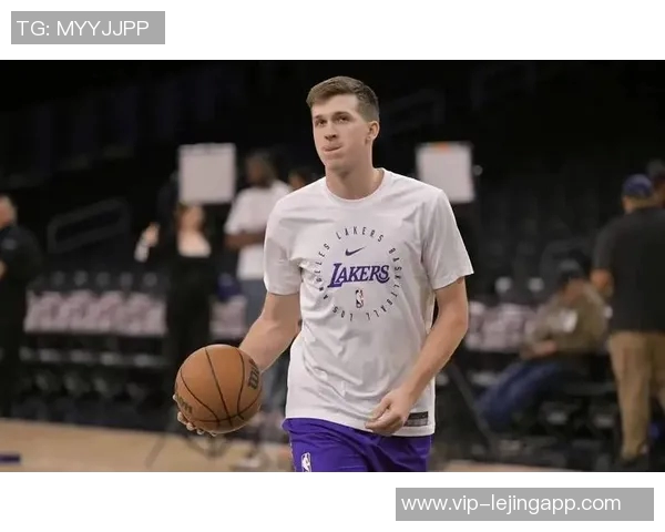 湖人高管看好用小里交易字母关键在于是否愿意放他上市场