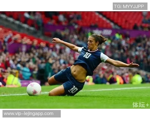 皇马女足前锋盛赞老佛爷平易近人并全力支持女足发展